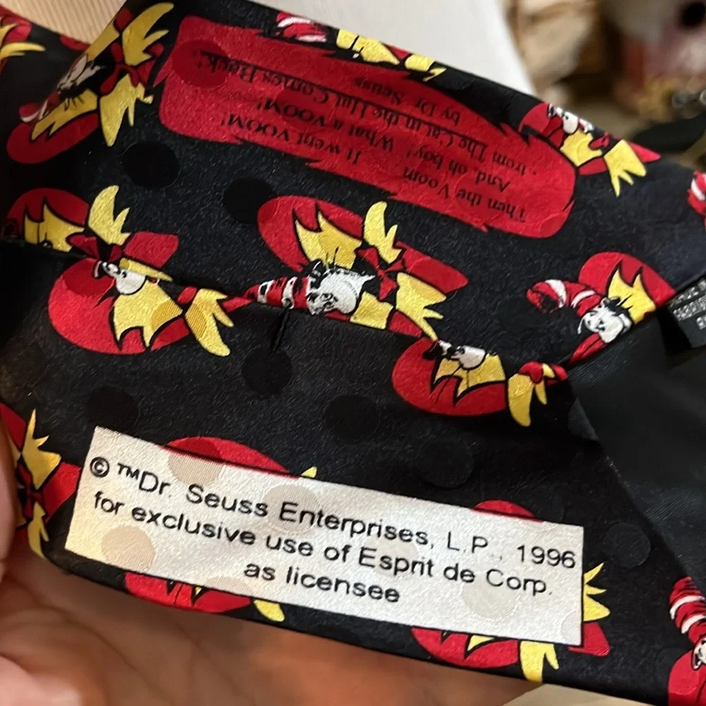 DR. SEUSS VINTAGE 90’s CAT IN THE HAT SILK TIE BLACK RED WHITE YELLOW